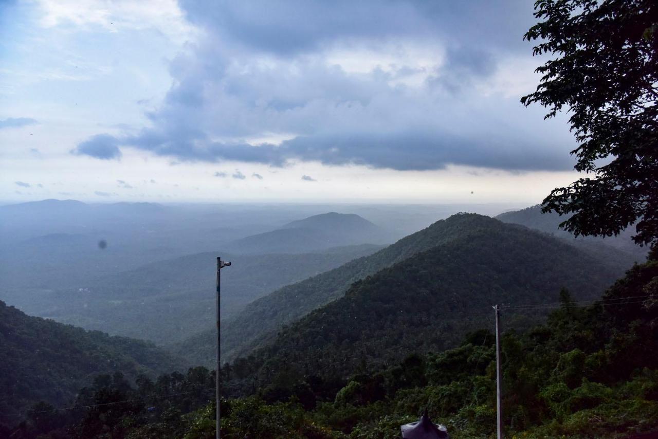 Mount Stratus Resort Vayalada Balussery Eksteriør bilde
