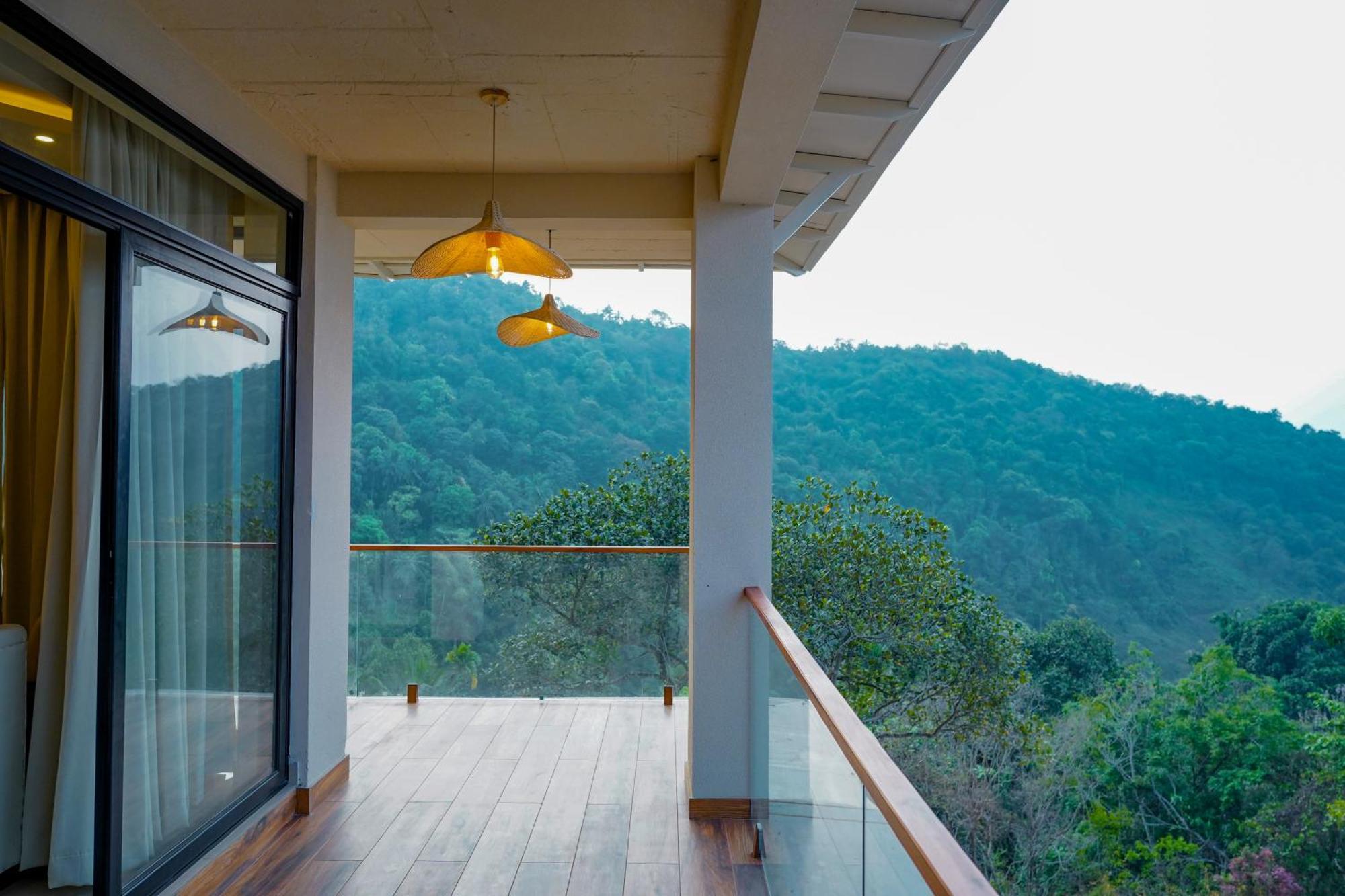 Mount Stratus Resort Vayalada Balussery Eksteriør bilde