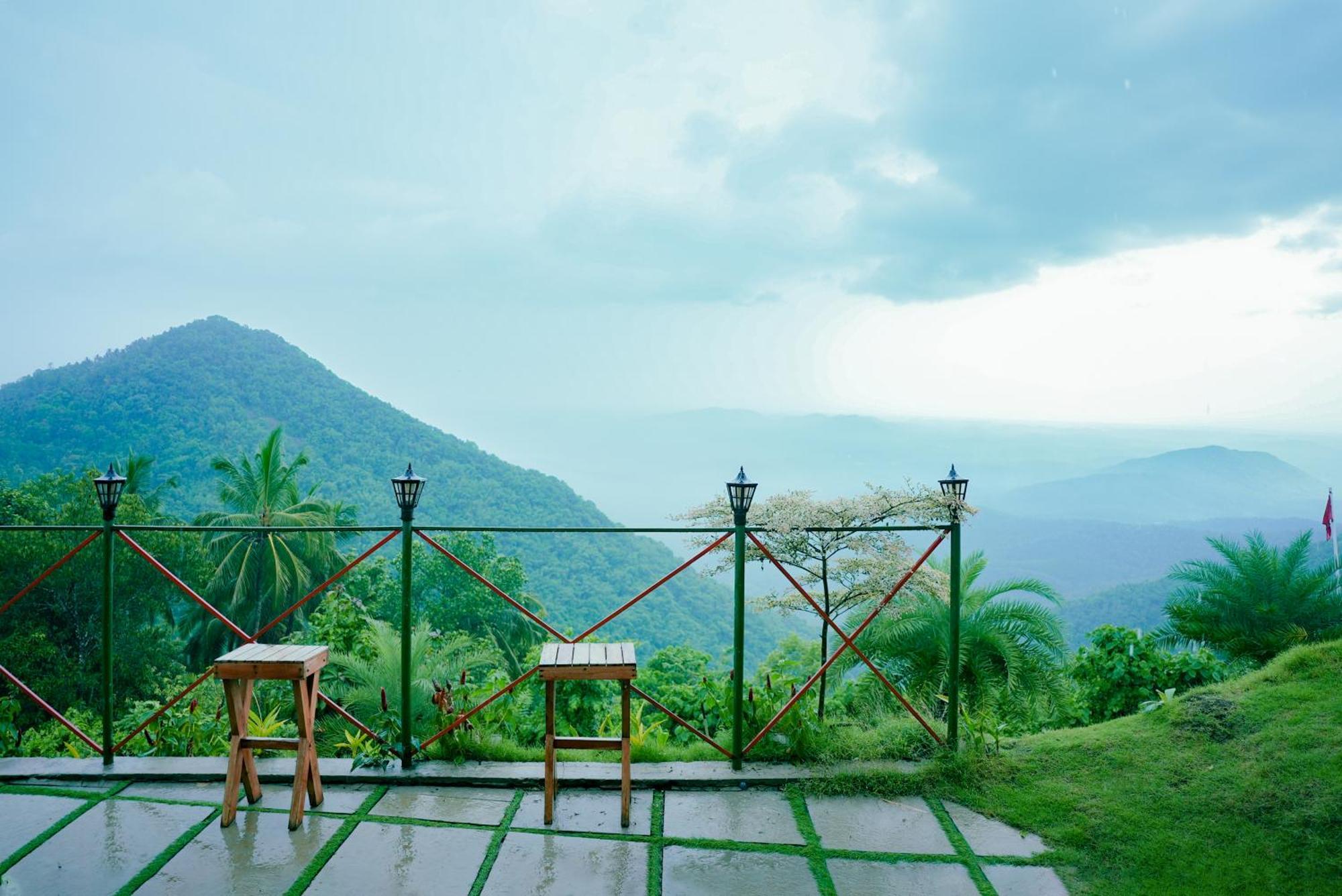 Mount Stratus Resort Vayalada Balussery Eksteriør bilde