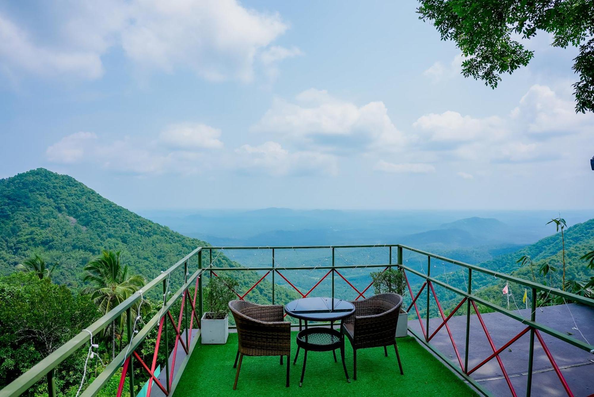 Mount Stratus Resort Vayalada Balussery Eksteriør bilde